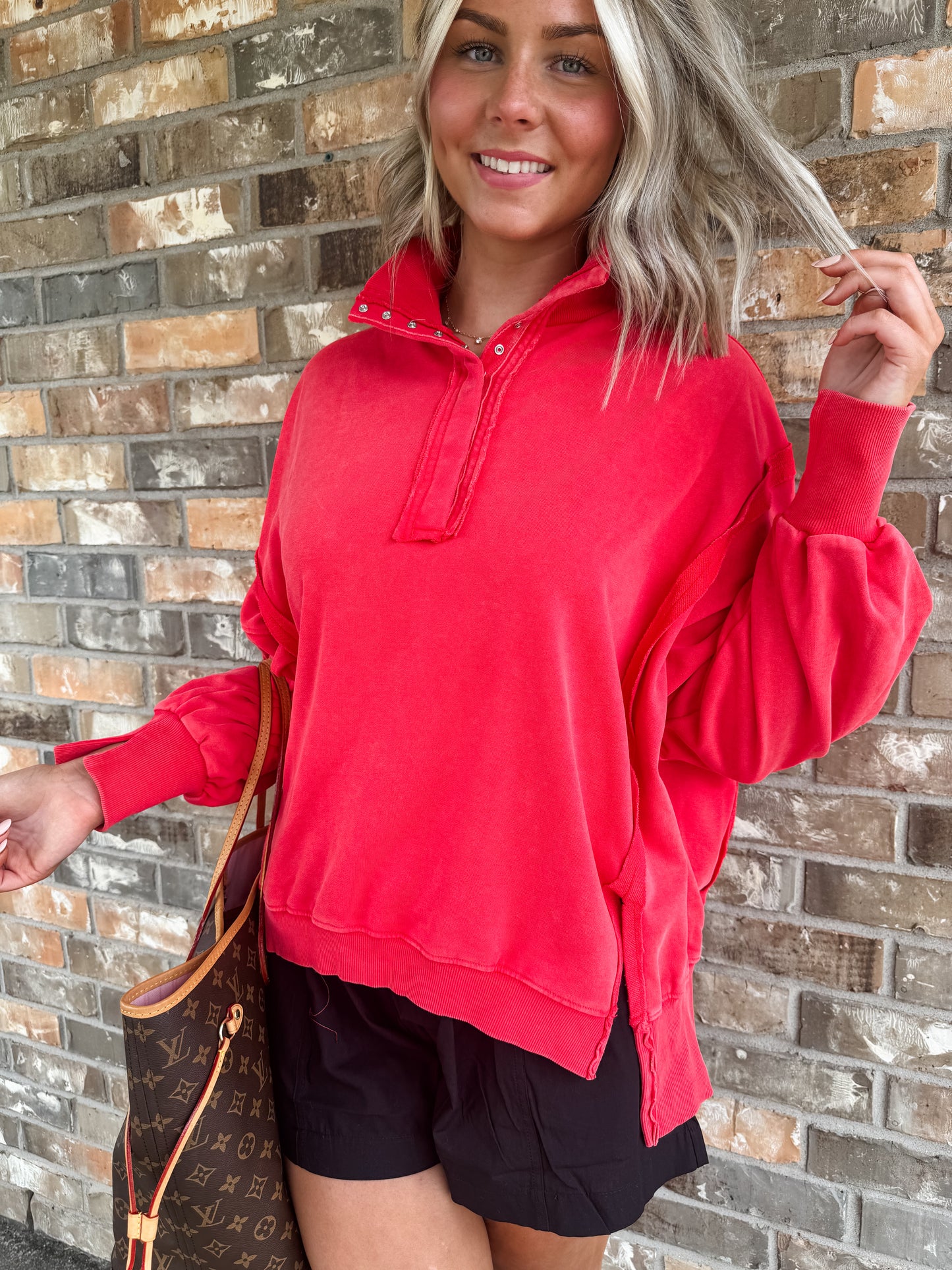 Randi Red Pull Over