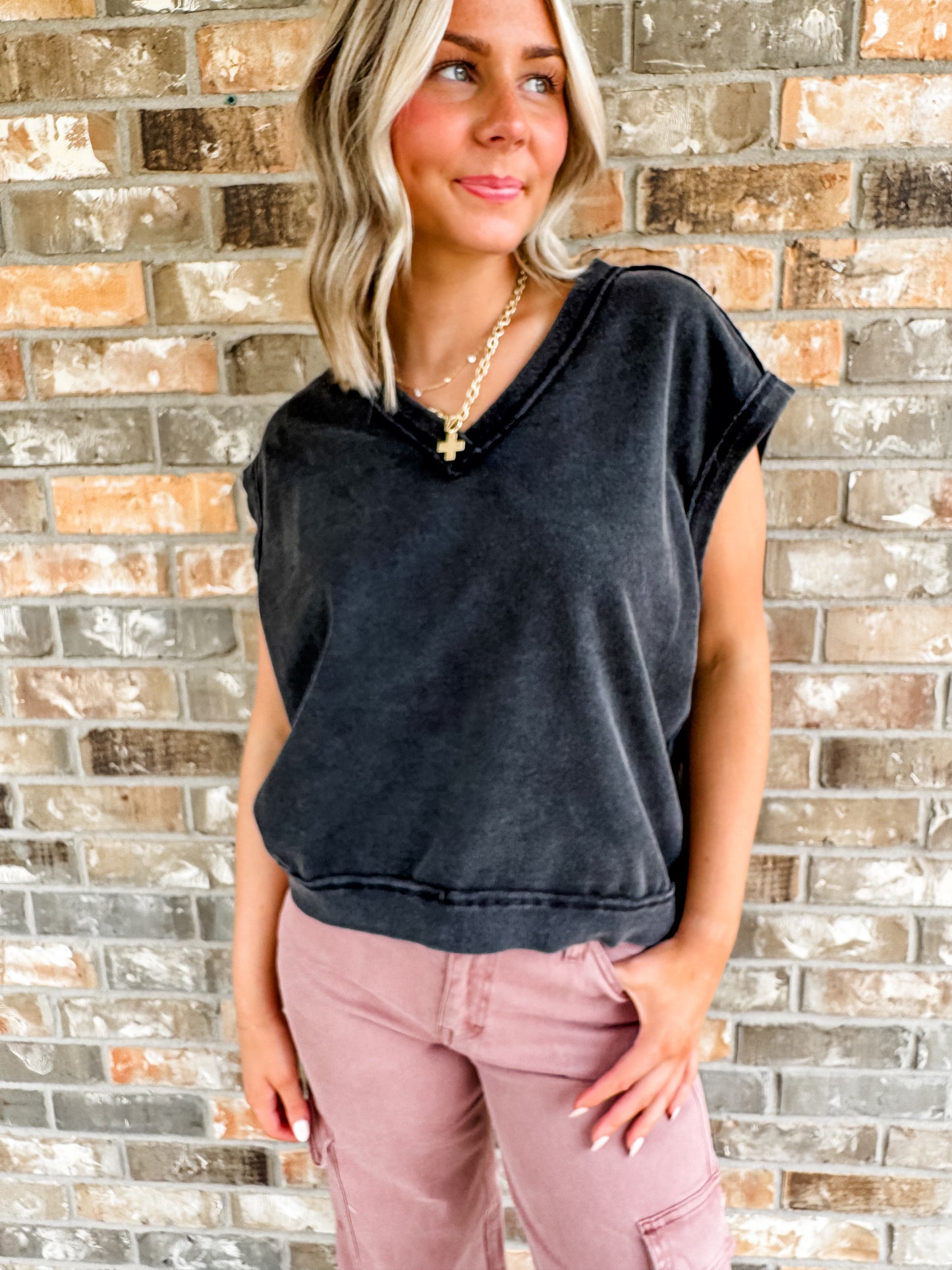 Betty Black Sleeveless Top